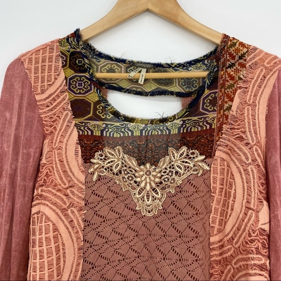 Gimmicks by BKE pink boho cut out lace embroidered LS top, XS - Picture 3 of 11
